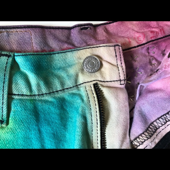 Rainbow cutoff festival studded shorts Levi 517 - Picture 2 of 3